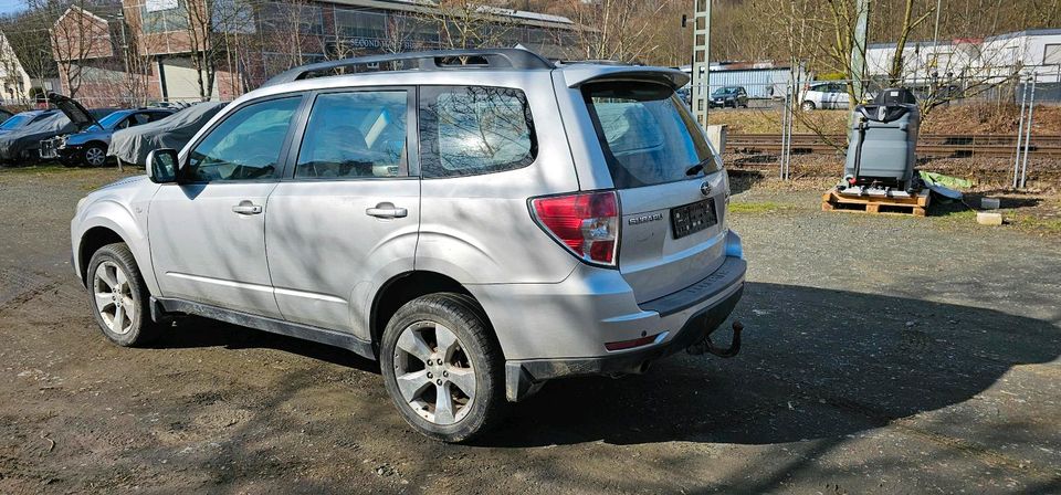 Spoiler Heckklappe Subaru Forester SH Silber Heckspoiler in Siegen