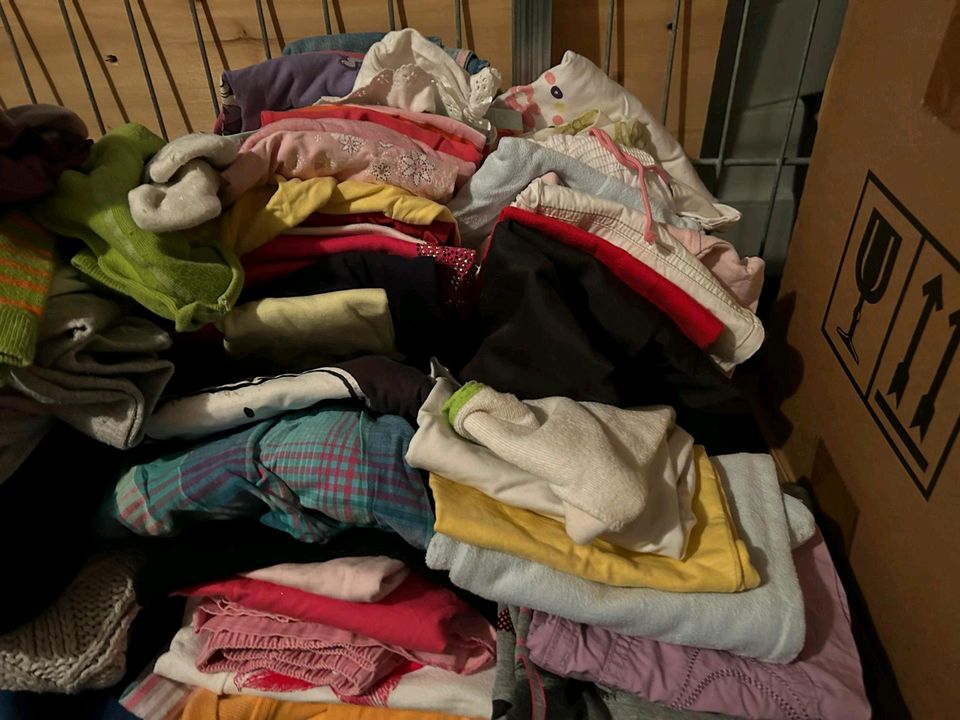 Ca.500 Teile als Second Hand Bekleidung für Ausland** in Nürnberg (Mittelfr)