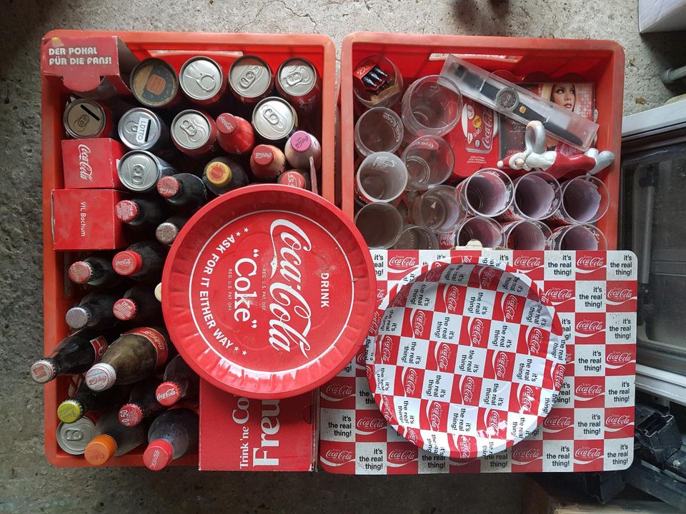 Coca-Cola Flaschen Gläser Sammlung Raritäten in Delbrück