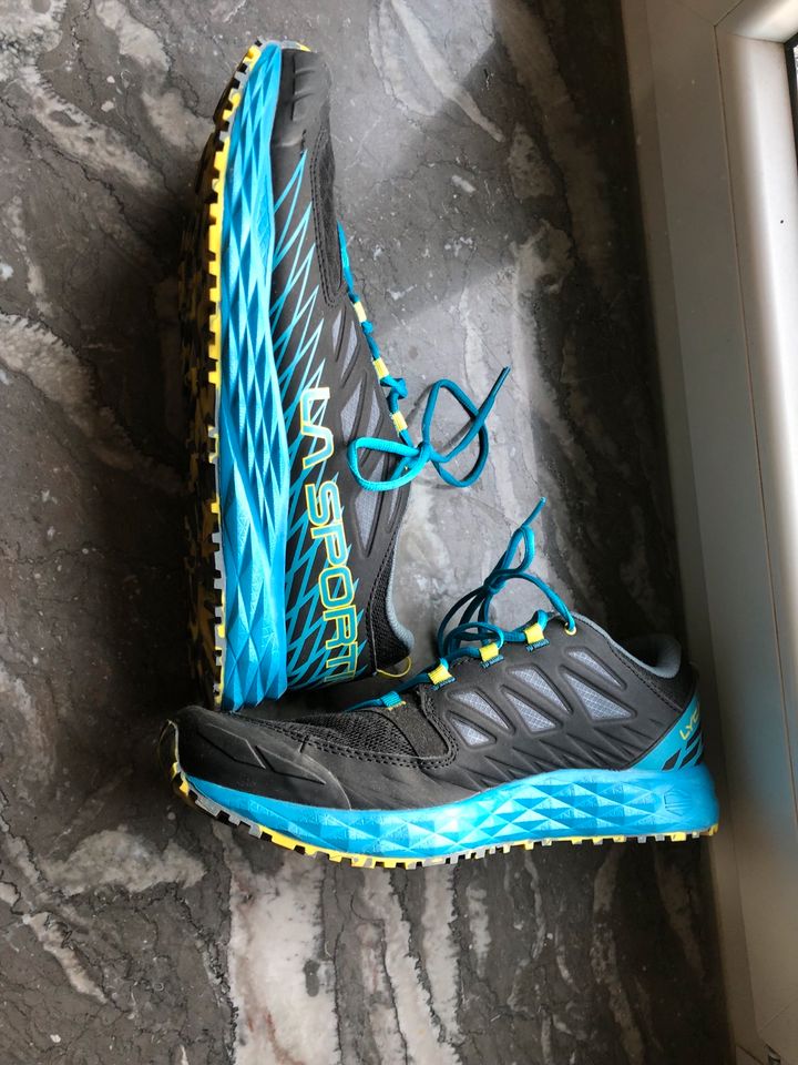 La Sportiva Lycan Ortholite 44 1/2  UK 10 in Bous