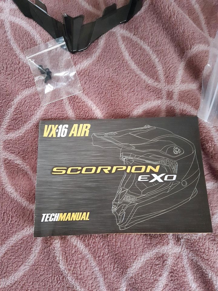 Scorpion VX-16 Air Waka Motorradhelm Größe S in Delmenhorst