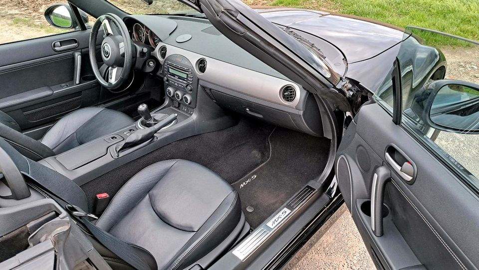 Cabrio Mazda MX5 von 9/09 Leder Sitzheizung Bose Sound 3. Hand in Hannover