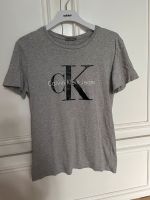 Calvin Klein T-Shirt grau Gr. L Berlin - Spandau Vorschau