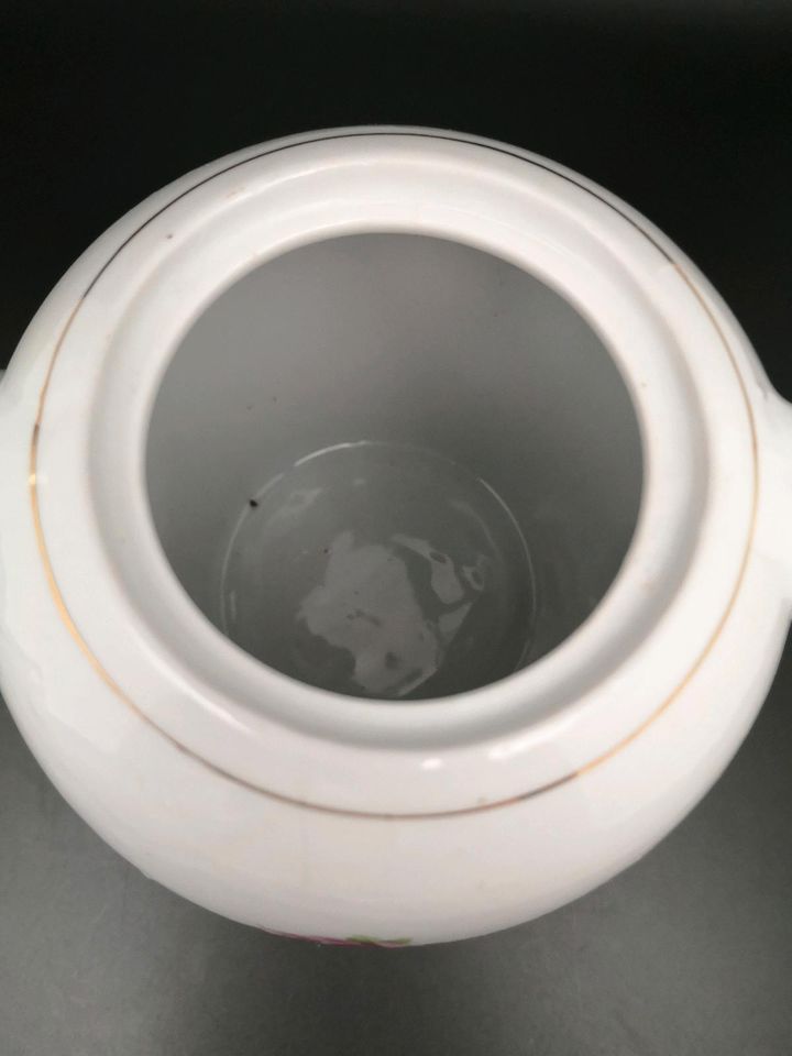 Keramik Porzellan Tasse Kännchen Teekannen Sahnekännchen in Straupitz