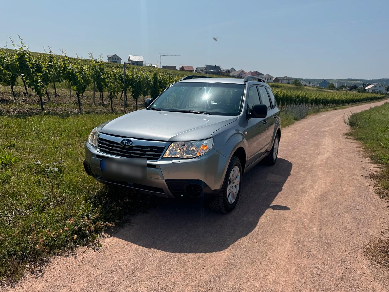 Abbildung des Autos Subaru Forester 2.0X LPG…