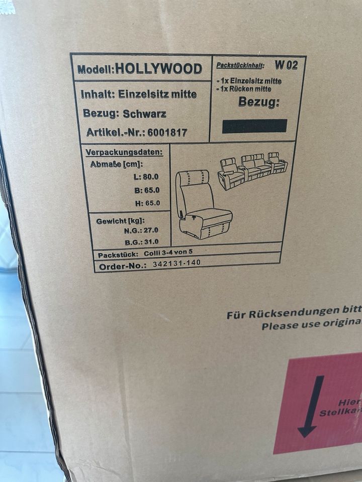 Sofa, Heimkino, Notverkauf aus Pöatz mangel in Wilster