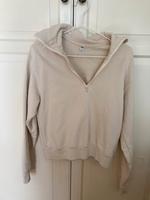 Uniqlo Sweatshirt beige S München - Untergiesing-Harlaching Vorschau