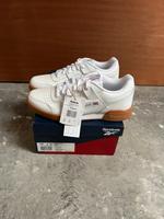 Rebook Weiß white workout plus gum 41 Neu Niedersachsen - Lindhorst Vorschau