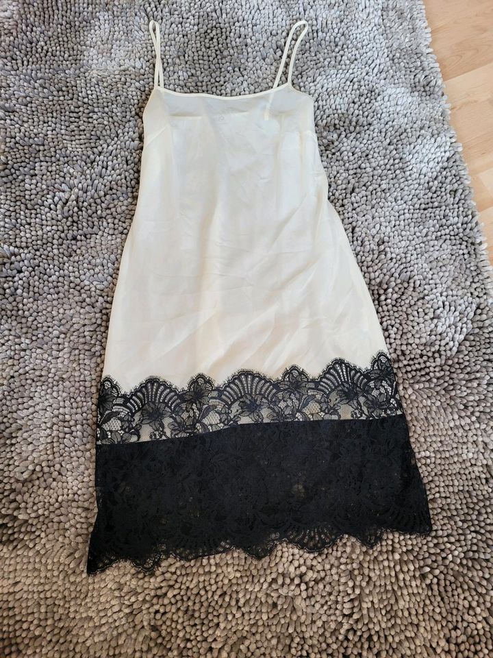 Liu-Jo Kleid Spitze Wäsche weiß/schwarz in Wadgassen