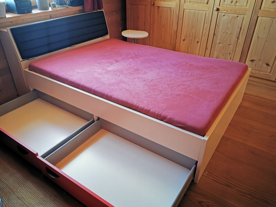 Jugendbett 1,40 cm breit in Riedering