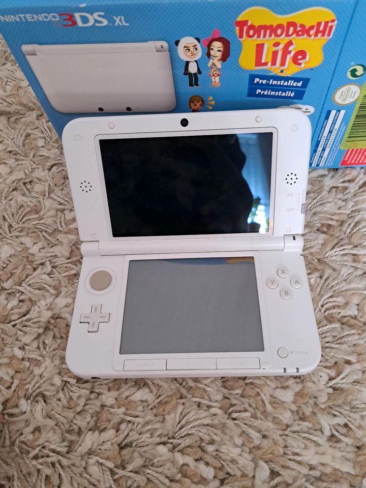 Weißer Nintendo 3Ds XL inkl. zwei Spielen in Weilheim i.OB