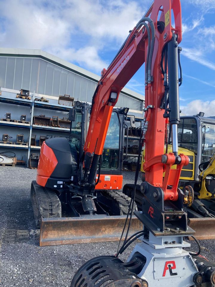 Kubota U56-5 mit Steelwrist X06 Tiltrotator + Löffelpaket in Hof bei Westerwald