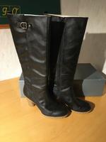 Esprit Damenstiefel mit Absatz Gr. 40 in OVP Hessen - Waldems Vorschau