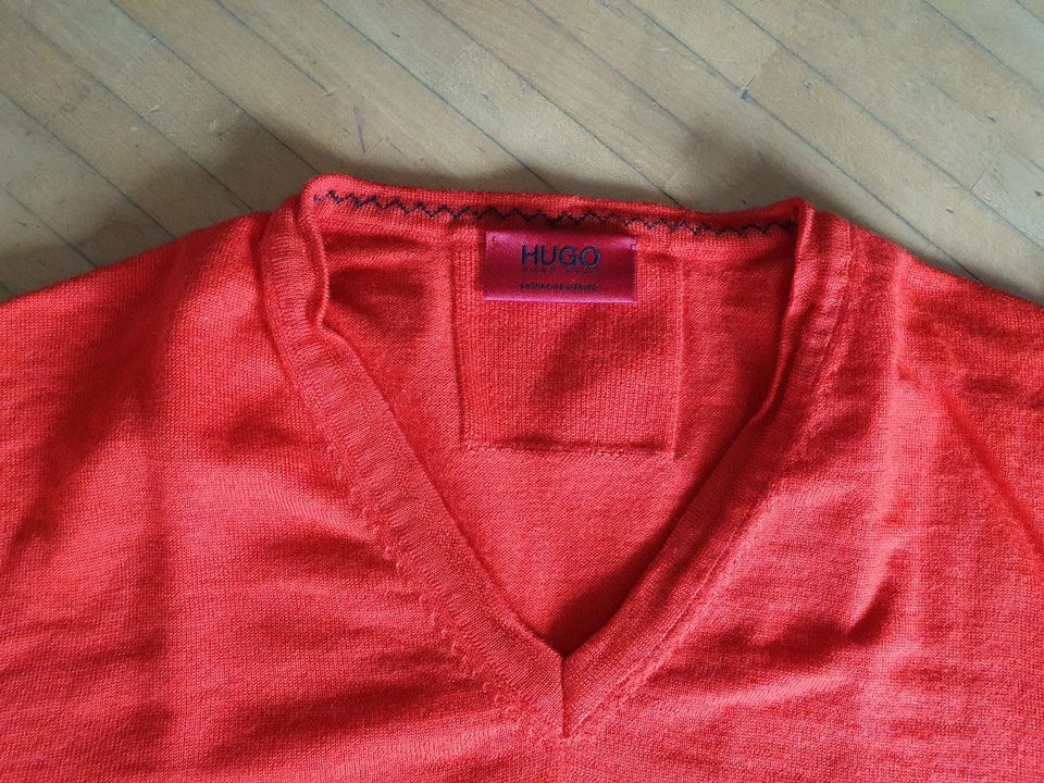 Hugo Boss Herren Merino Strickpullover V Ausschnitt Gr. M WIE NEU in Kiefersfelden