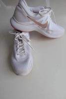Sportschuhe Nike Revolution 4 ca. gr. 39 Baden-Württemberg - Dußlingen Vorschau