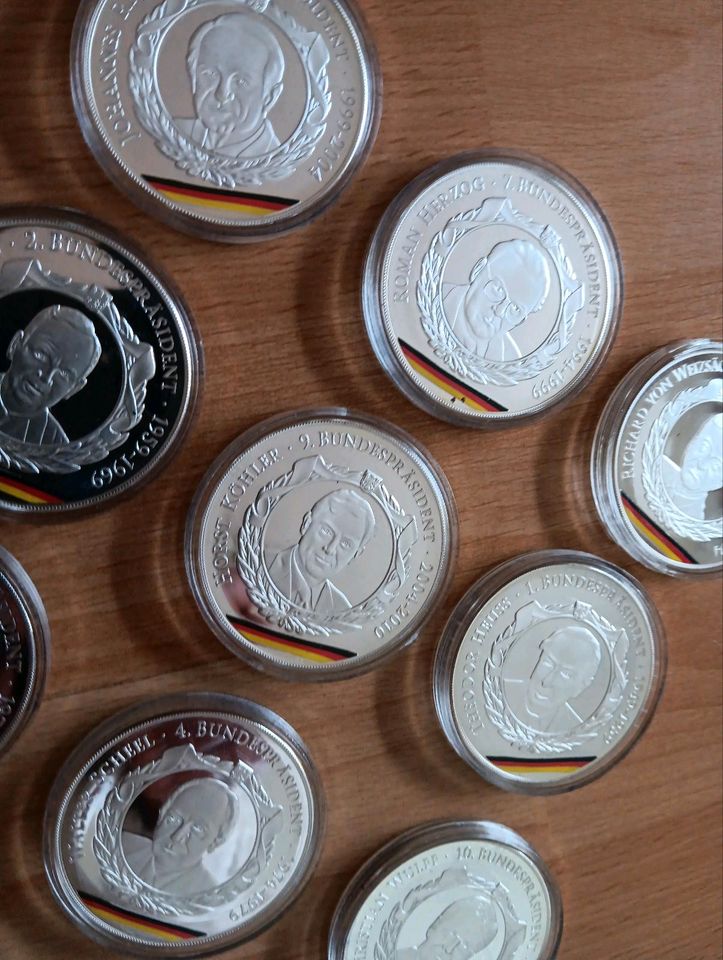 11 Münzen/Medaillen BRD in Wölfersheim