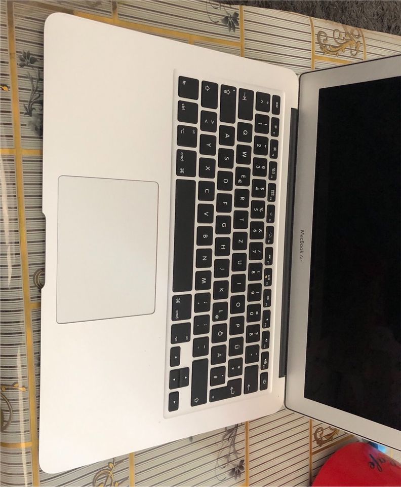 Mackbook Air 13 2014 4 GB RAM 500 GB SSD in Frankfurt am Main