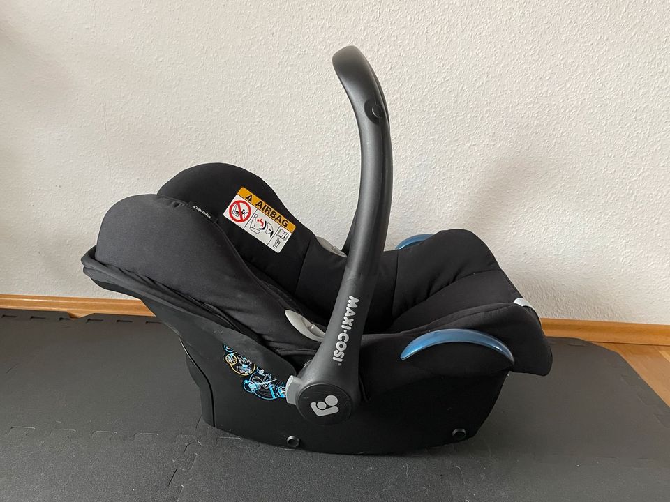 Maxi Cosi Cabrio Babyschale in Singen