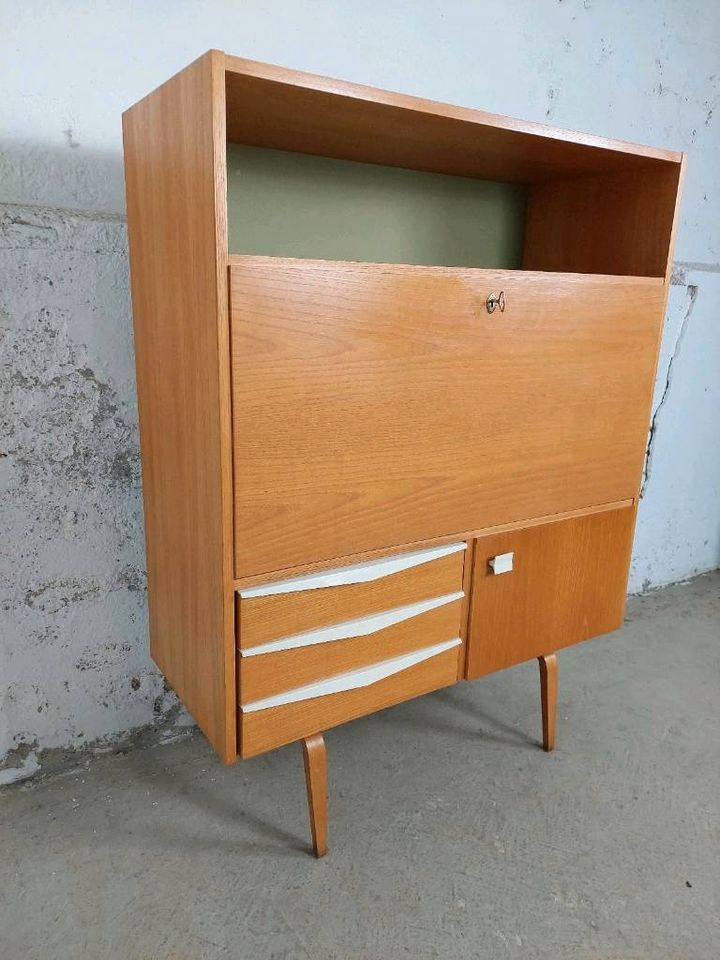 Vintage Hellerau 427 Highboard Sekretär Holzschrank 60er 70er DDR in Leipzig