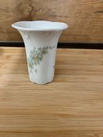 Rosenthal Classic Rose Porzellan Vase Monbijou Grüne Ranke Bayern - Schwanstetten Vorschau