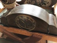 Uhr (antik, DEFEKT) Sachsen - Borna Vorschau
