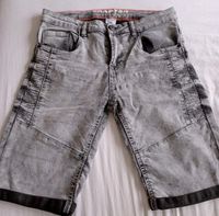 kurze Hose Jeans Shorts Gr. 164 Thüringen - Erfurt Vorschau