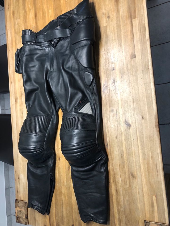 Motorrad Lederkombi Lederhose Lederjacke Gr. 52 54 56 BMW Ducati in Burgwedel