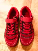 Sportschuhe Sneaker Hallenschuhe Victoria rot Gr. 32 Dresden - Neustadt Vorschau