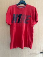 Nike tshirt sportshirt Gr. S rot unisex 100% Baumwolle Niedersachsen - Edemissen Vorschau
