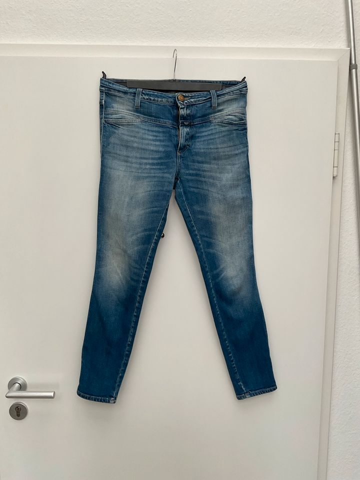 Closed Jeans Cropped Worker Gr. 26 in Friedrichsdorf