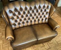 Ledersofa Chesterfield vintage antik Zweisitzer Sofa braun Salon Niedersachsen - Hildesheim Vorschau