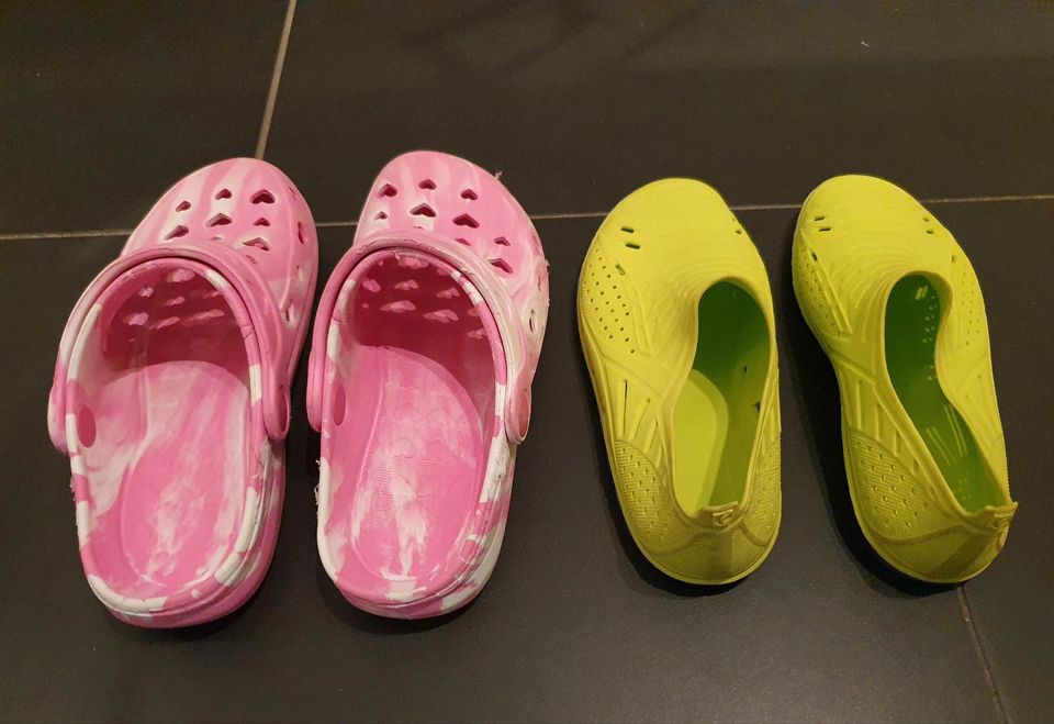 Crocs und Badeschuhe Gr. 31 in Wuppertal