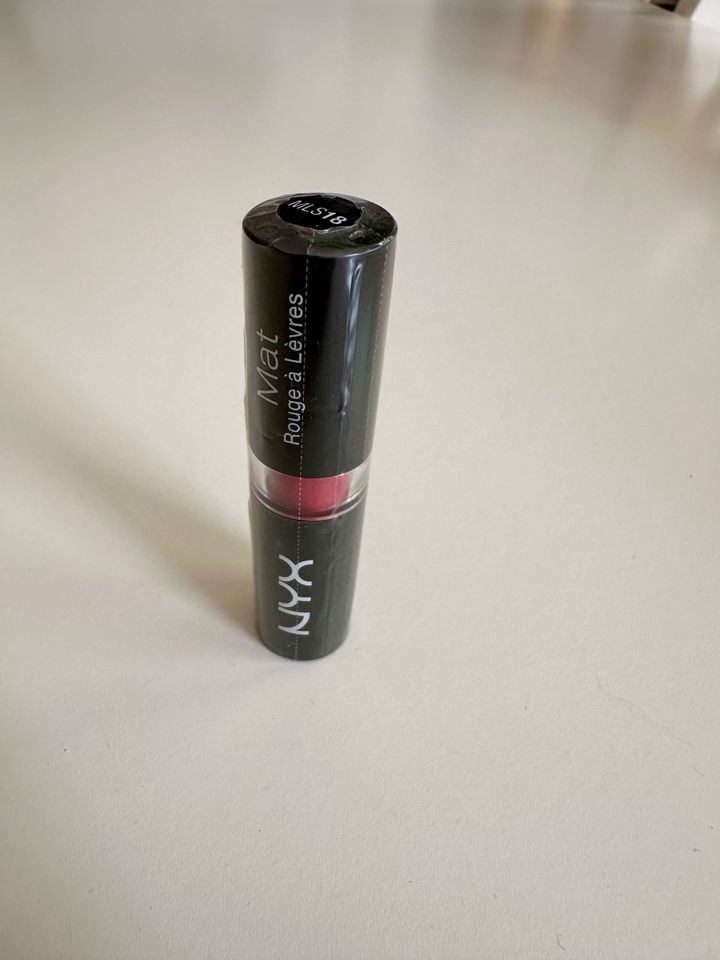 Nyx Lippenstift Matte Lipstick Bloody Mary 4.5g NEU & versiegelt in Kassel