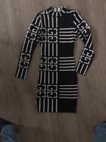 Schönes enganliegendes warmes Minikleid Gr.36 Sachsen - Hochkirch Vorschau
