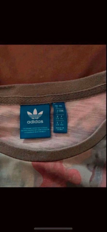 Adidas Damen t-Shirt Batik Muster Größe 34/XS in Düren