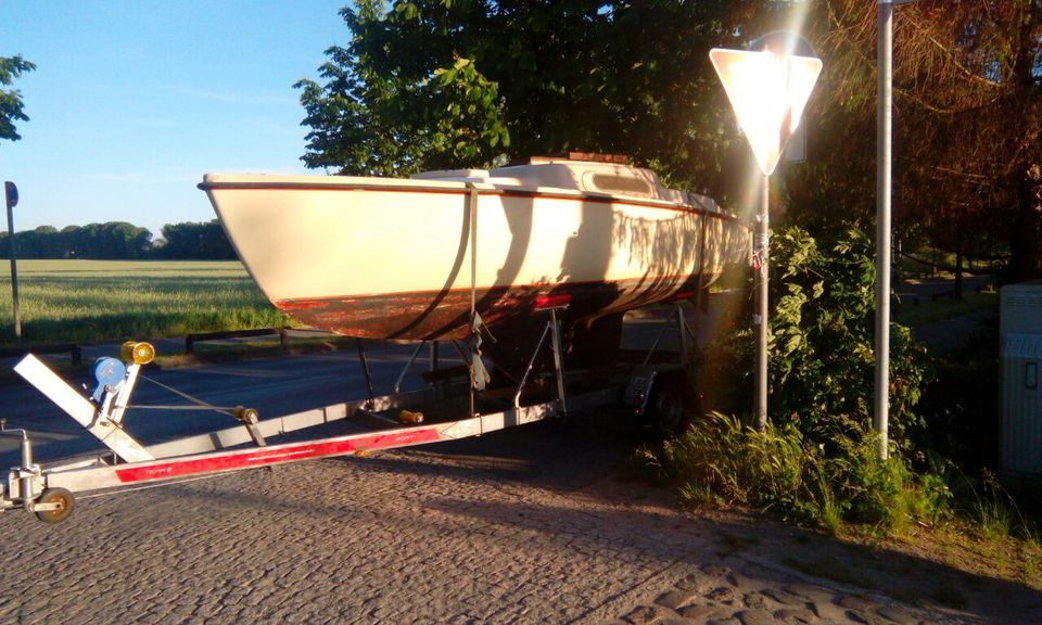 Segelbootstrailer Trailer mieten Anhänger leihen 1,4t NL in Hennigsdorf