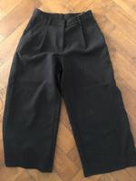 Schwarze Culotte MONKI Größe 36 München - Au-Haidhausen Vorschau