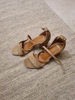 Beige Sandaletten Gr. 38 Manfield wie neu Bayern - Illertissen Vorschau