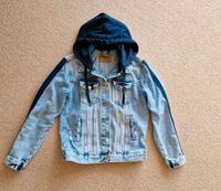 Jeansjacke Gr. XS mit Kapuze Jacke Jeans Sachsen - Zwoenitz Vorschau