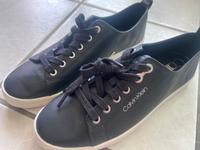 Calvin Klein Schuhe Sneaker Halbschuhe Freizeit schwarz Gr. 41 Nordrhein-Westfalen - Enger Vorschau