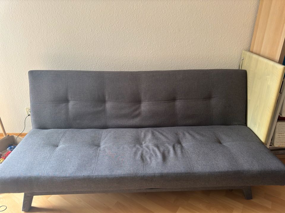 Couch mit Schlaffunktion in Dresden