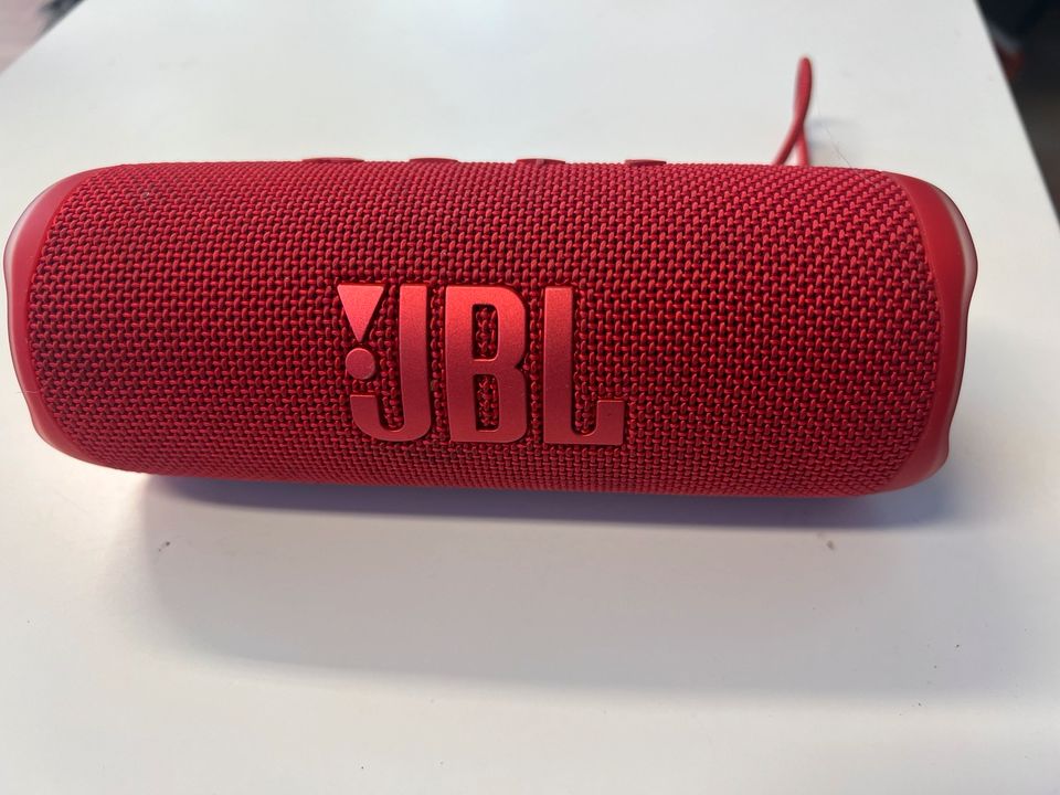 JBL Box Flip5 Boxen Lautsprecher Neuwertig in Kiel