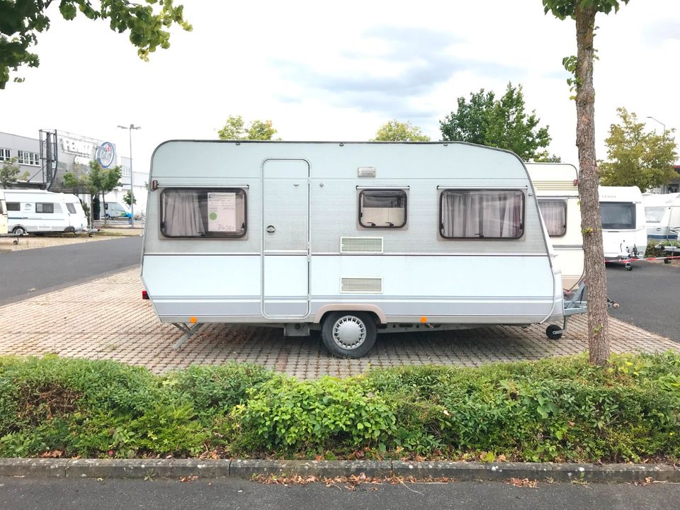 DETHLEFFS Camper 480 T Sitzgruppe Doppelbett Duschkit TÜV 140 in Schweinfurt