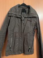 Leichte Jacke mit Kapuze Bench Gr. S Hessen - Mücke Vorschau