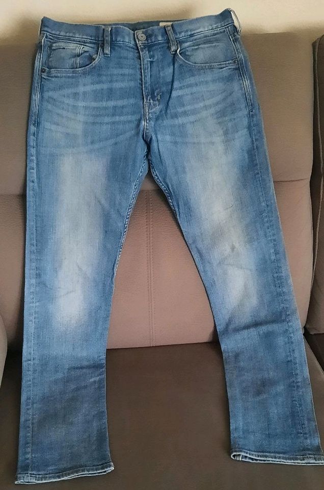 Jeans von h&m Gr. 170 für Jungs / wie neu in München