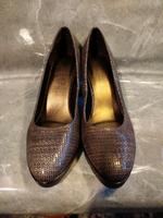 Wunderschöne Pumps mit Muster, Marco Tozzi, Größe 41, NEU!!! Hessen - Leun Vorschau