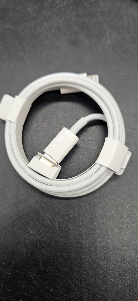 Großhandel original iPhone Ladekabel, Kopfhörer, Adapter in Velbert