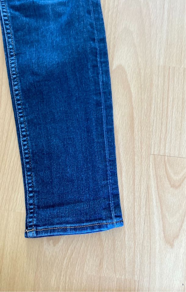 Jeans blau 38 H&M                 (183x) in Hattersheim am Main