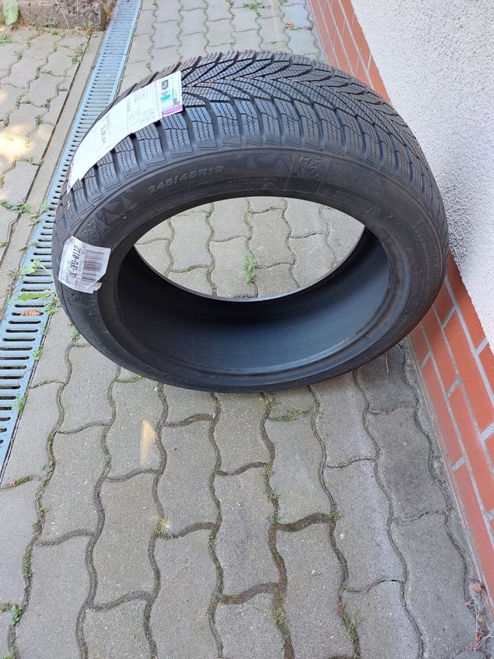 Nexen Tire 19 Zoll Autoreifen in Glienicke/Nordbahn