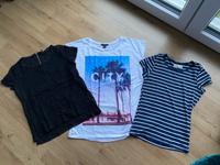 Kleiderpaket Set T-Shirts Damen Größe S Hollister spitze Bayern - Barbing Vorschau